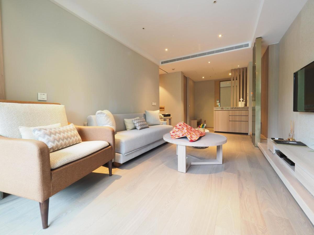 Hotel Royal Chiao Hsi Csiaohszi Kültér fotó A suite at The Hari